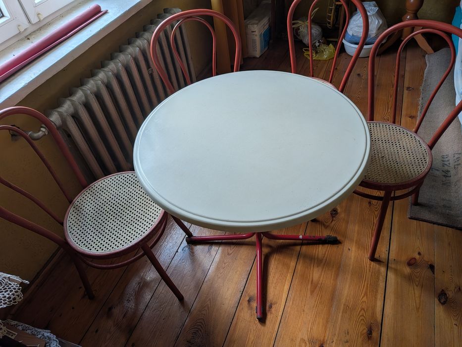 Zestaw do ogrodu, krzeszesla i stolik