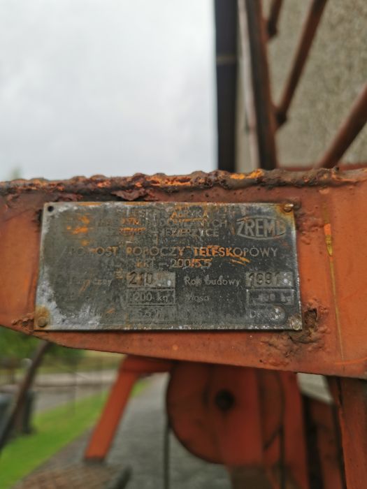 Pomost roboczy teleskopowy ZREMB