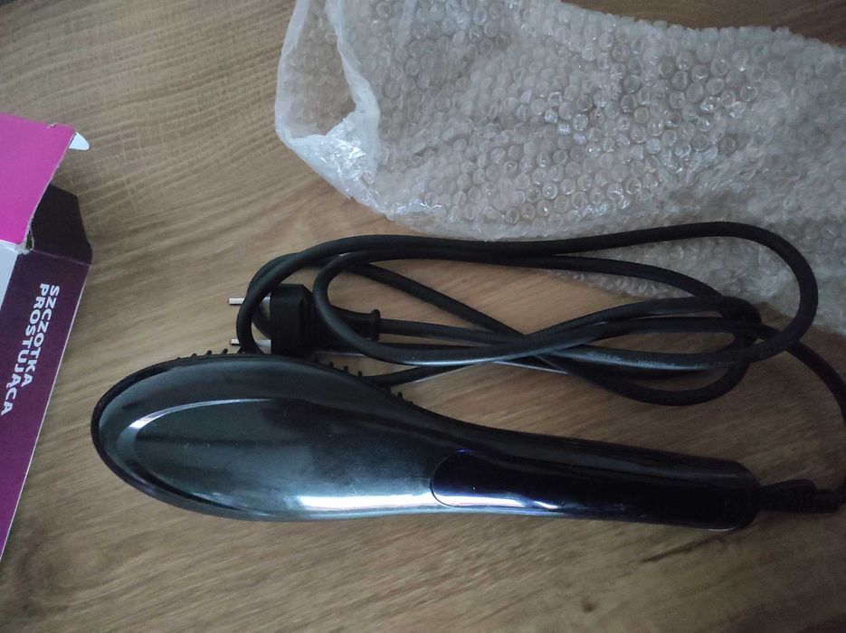 Szczotka prostująca do włosów