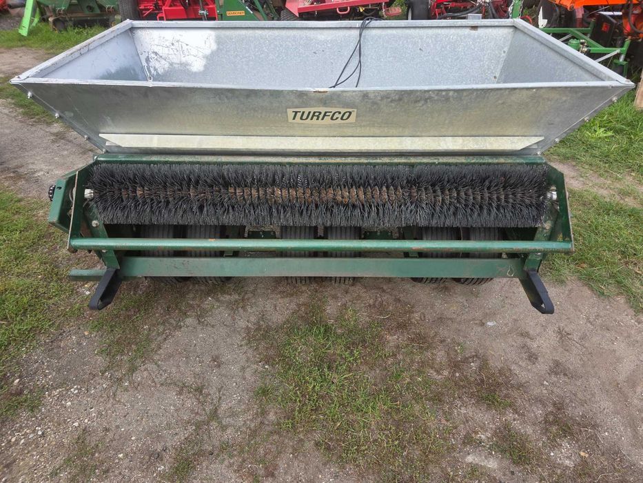 Sisis piaskarka Ryan piaskarki do moisk Billy Goat miotła Rink piaskowanie murawy Toro piaskowanie Redexim piaskarka John Deere Wiedenmann Terra Seed