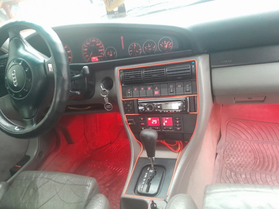 Продається  Ауді а6 с4