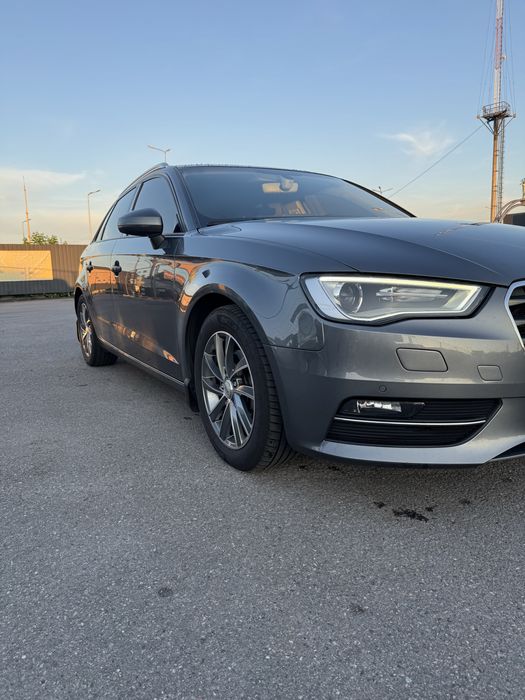 Audi A3 2016 VIN WAUZZZ8V1GA134437 фото оголошення 2 з 24