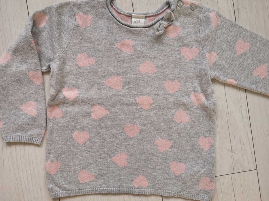 Hm r.86 jak Nowy! Sweter sweterek, serca serduszka