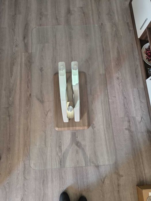 Mesa de centro moderna em vidro temperado
