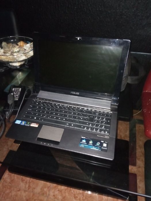 Computador ASUS como novo.
