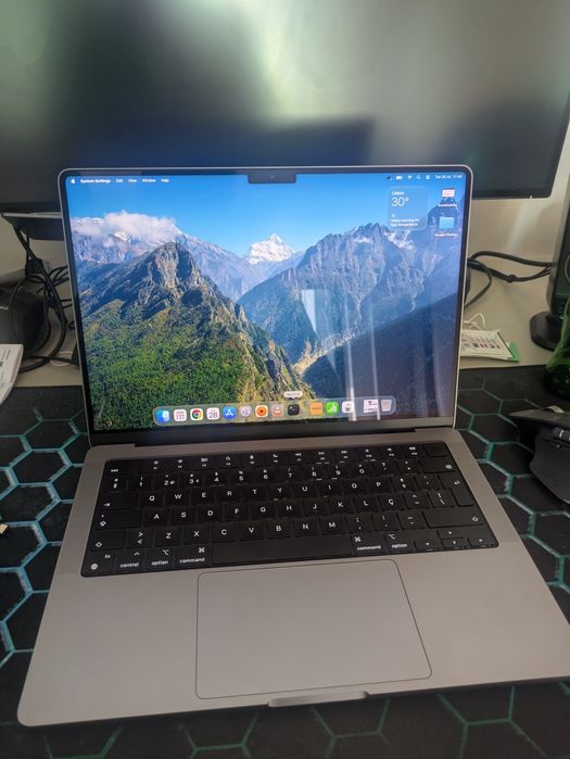 MacBook Pro 14 - M2 Pro - 32 Gb - Como Novo