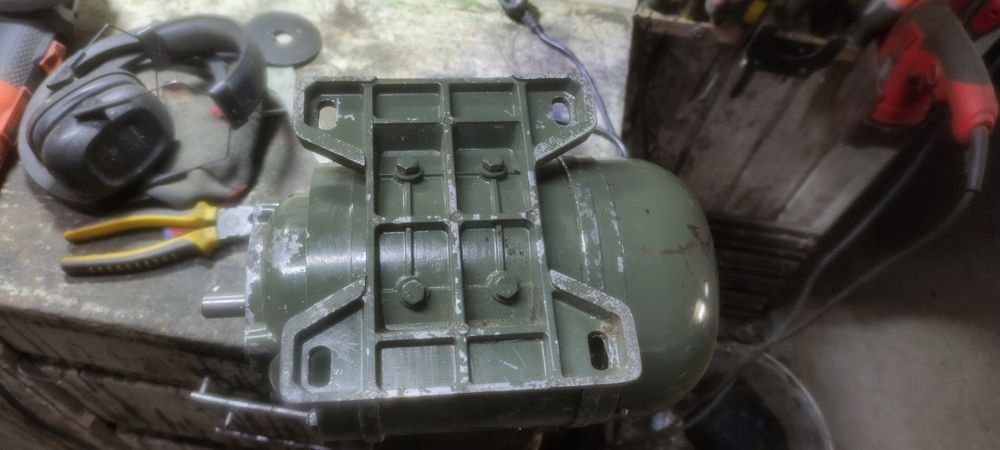 Silnik elektryczny 400w 380v solidny