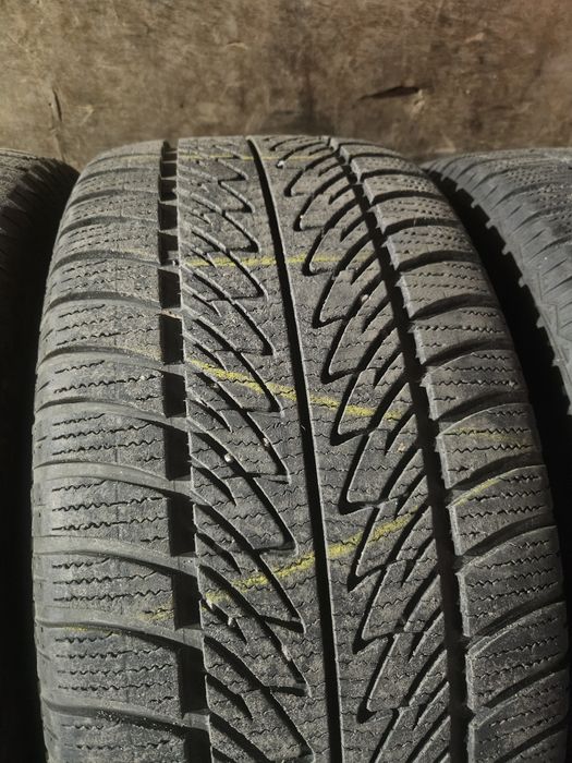 285 45 R20 24р.шини Goodyear