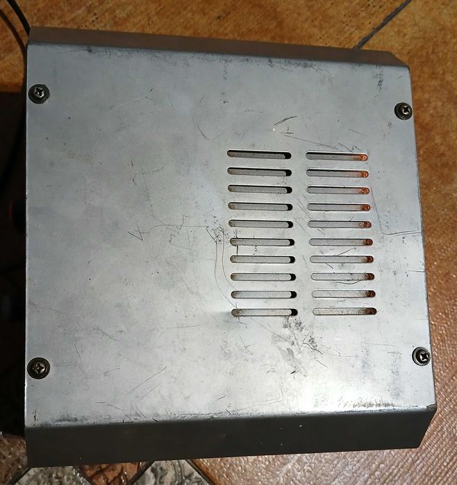 Fajna lampa na imprezę, domówkę, party. Wirujące kolorowe wzorki