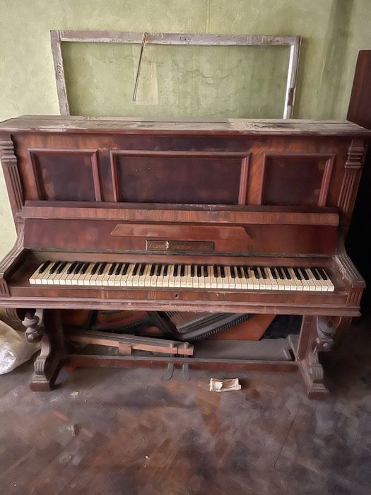 Пианино Cesare Donadoni & Pohl (Берлин), самовывоз, под реставрацию