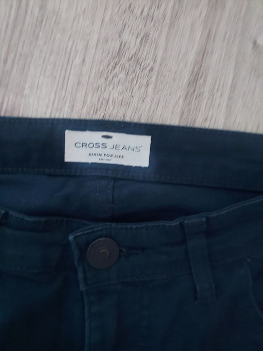Super męskie spodnie CROSS JEANS