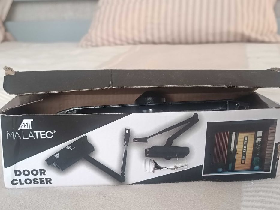 Доводчик для дверей  Malatec чорний