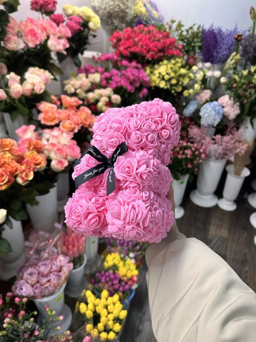 Ведмедик з троянд 25 см - Подарунок на 14 лютого, Святого Валентина