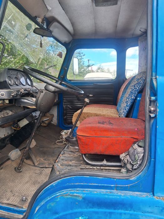 Продам авію 31 на ходу ризина в доброму стані