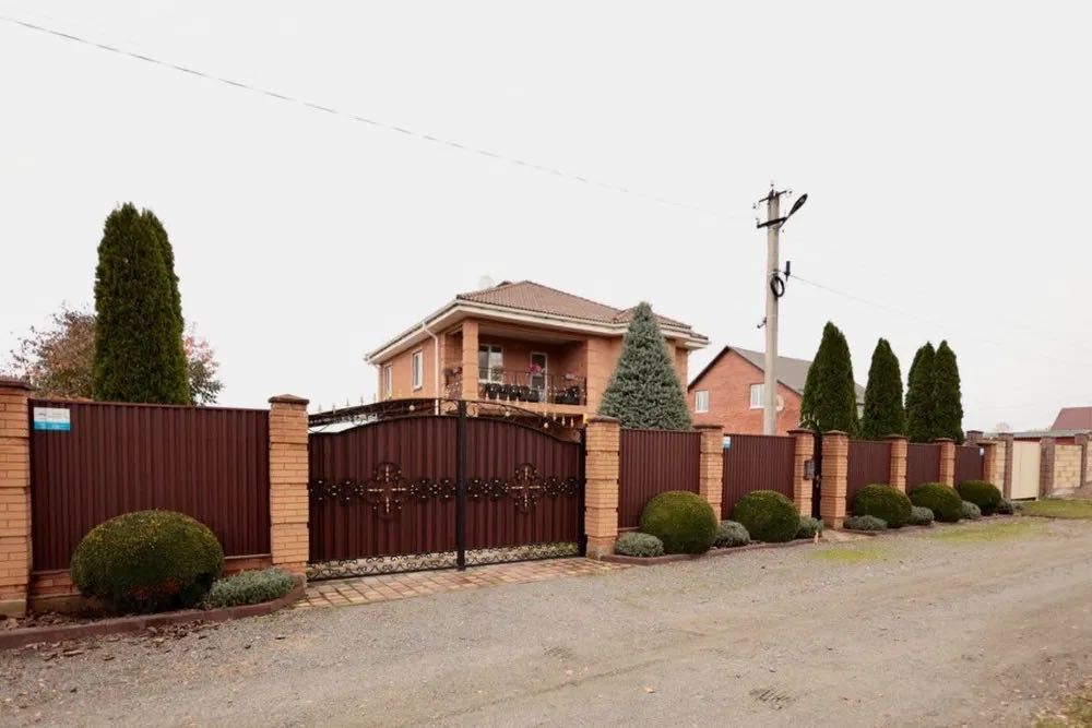 Будинок 200м2| 12 соток смт. Бабинці| Бассейн, спорт.майданчик. Без %