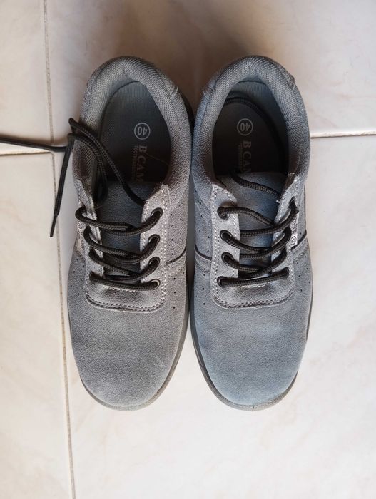 Sapatos de trabalho com biqueira de aço