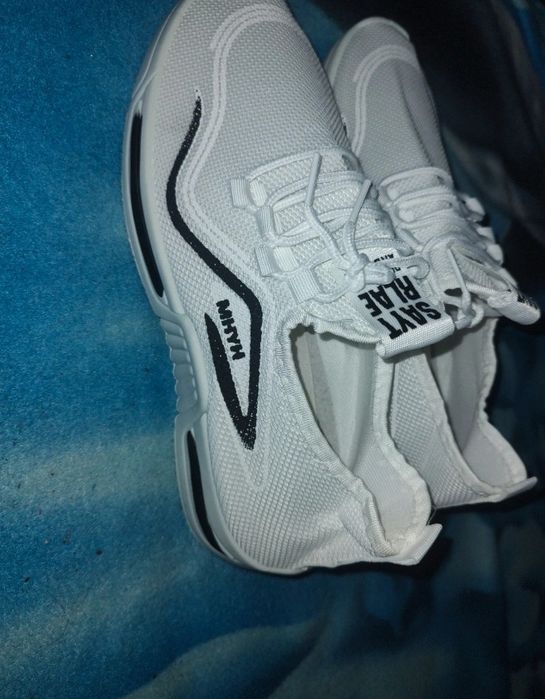 Nowe męskie buty r41