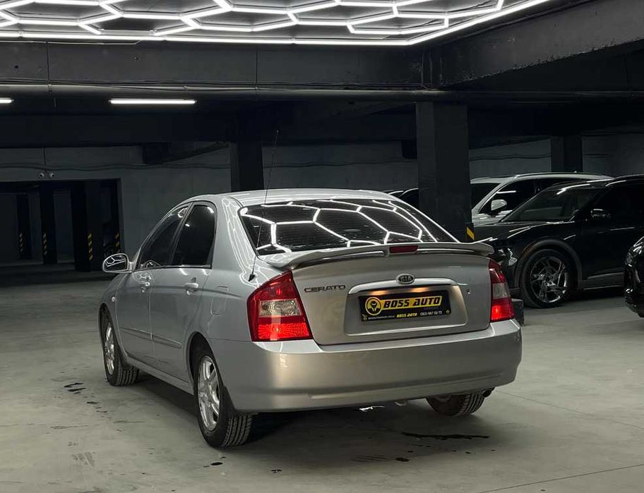Kia Cerato 2006