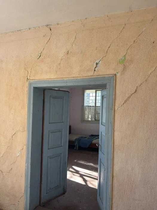 Продаж будинку в гірській місцевості з великою земельною ділянкою