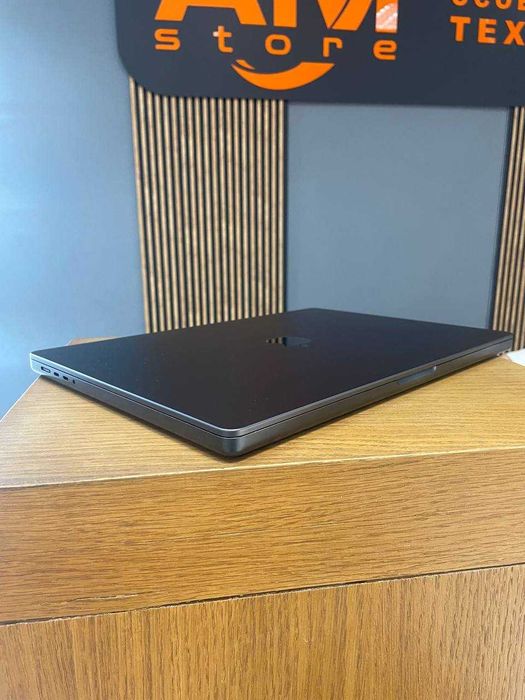 MacBook Pro 16" M4 Pro 24GB / 512GB Space Black (2024)