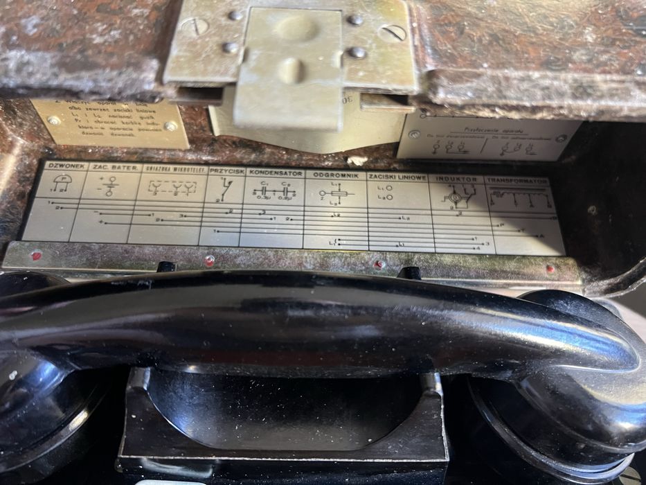 Telefon polowy MB66