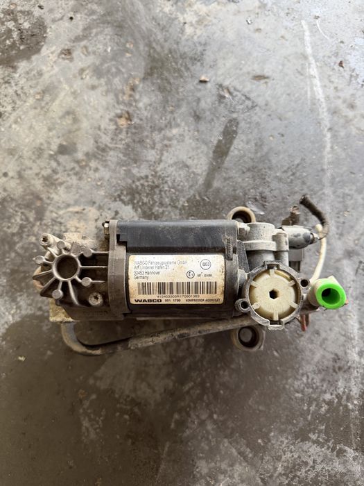 Kompresor zawieszenia wabco mercedes w220 s klasa 220 0011709