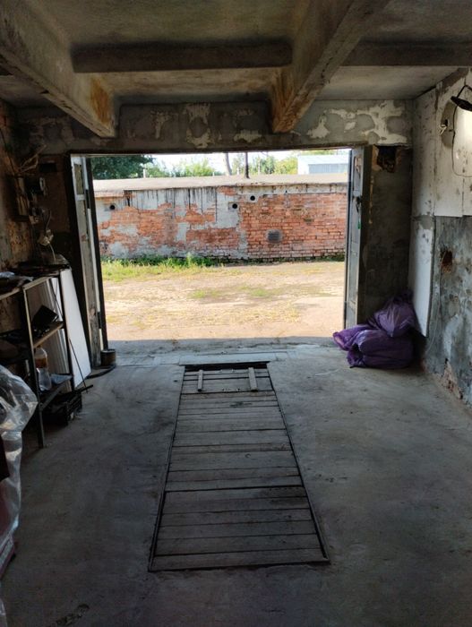 Продам цегляний гараж