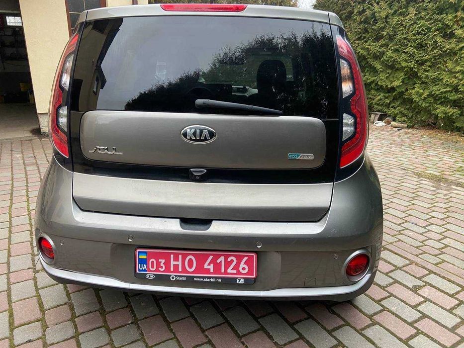 Автомобіль Kia Soul EV 2015