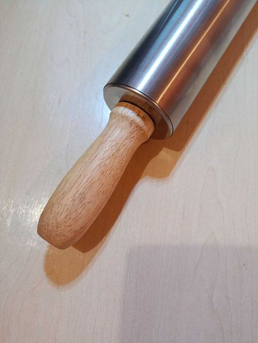Качалка металлическая для теста скалка