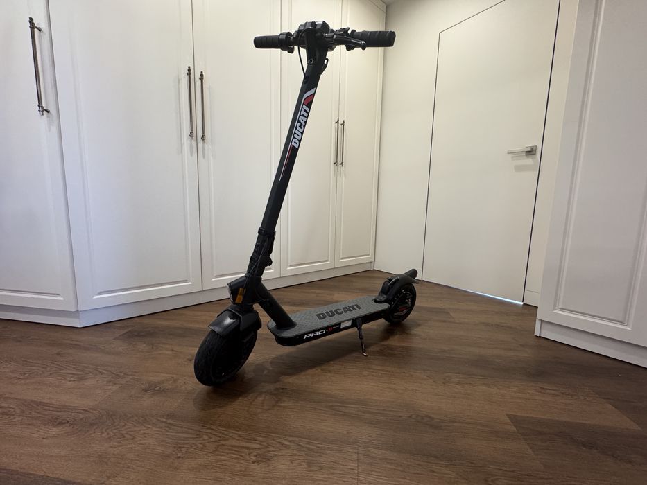 Електросамокат Ducati Pro 2 plus