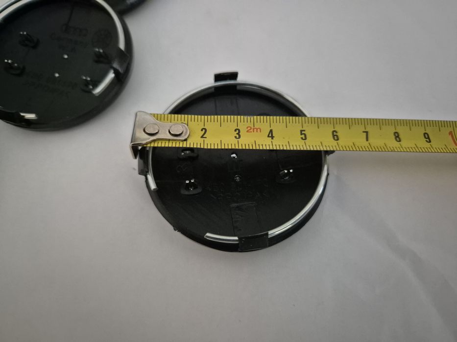 dekielki kołpaki w alu felgi do audi czarne średnica 60/60mm