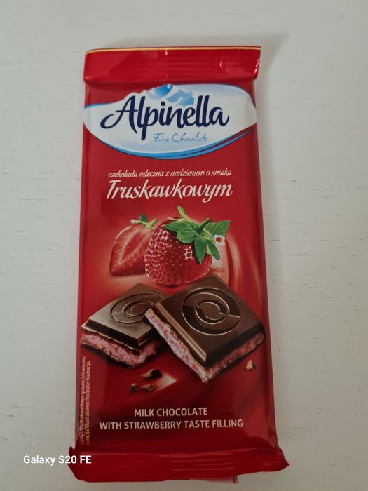 Шоколад Alpinella Truskawkowym