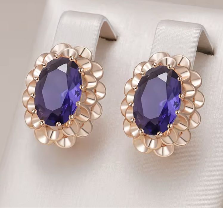 Сережки з медичного золота