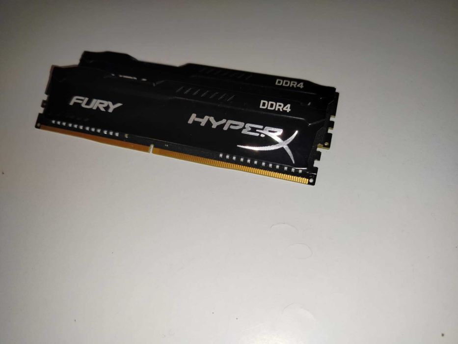 HyperX fury 8GB RAM DDR4 (2x4gb)