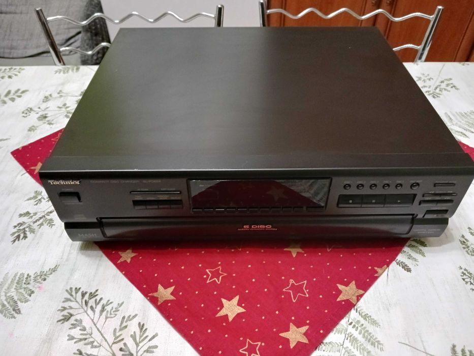 Technics odtwarzacz CD model SL-PD888