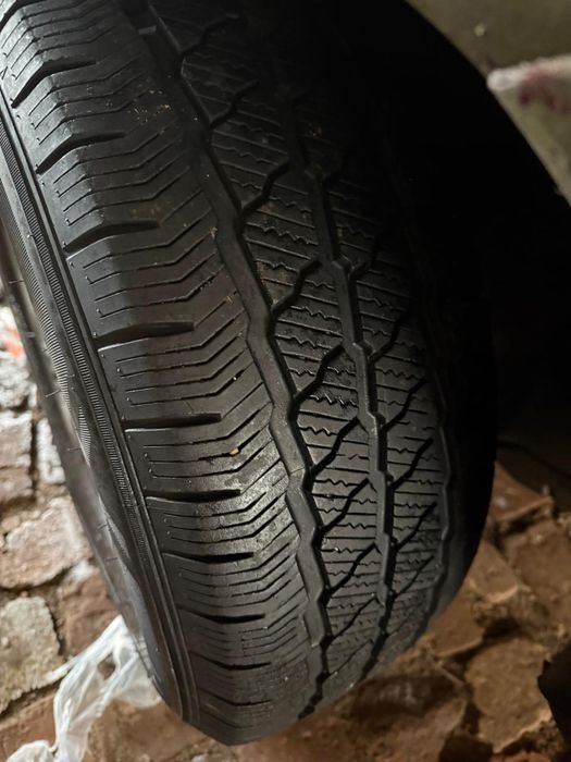 Nissan x-trail t30 2001 року випуску нерозмитнена