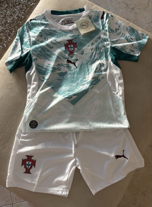Equipamento de criança para Mundial 2026