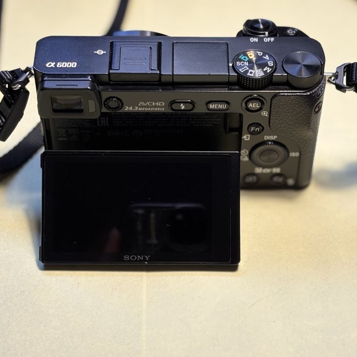 фотоапарат sony a6000