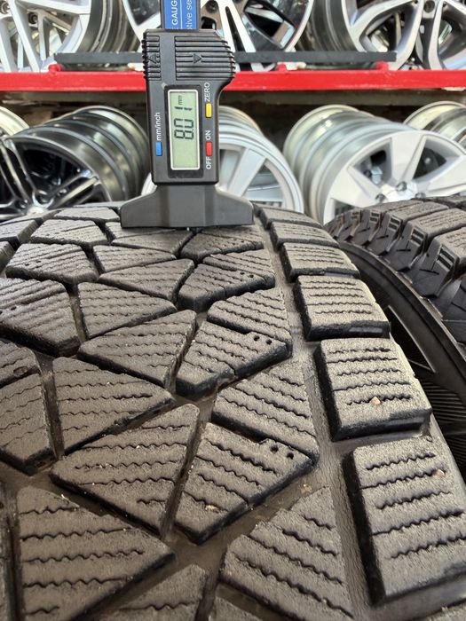Шини Bridgestone 215/70/R16