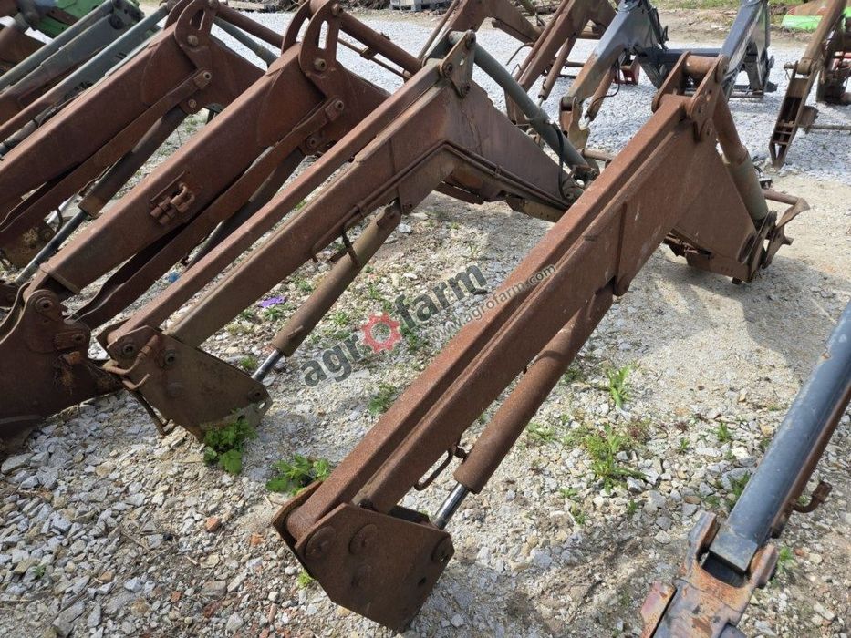 Ładowacz czołowy Agram Q650