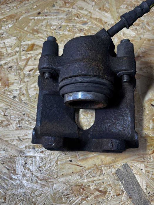 Zaciski hamulcowe BMW E46 przód