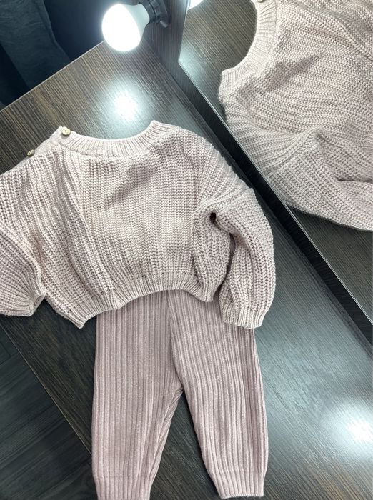 Теплий костюм на дівчинку