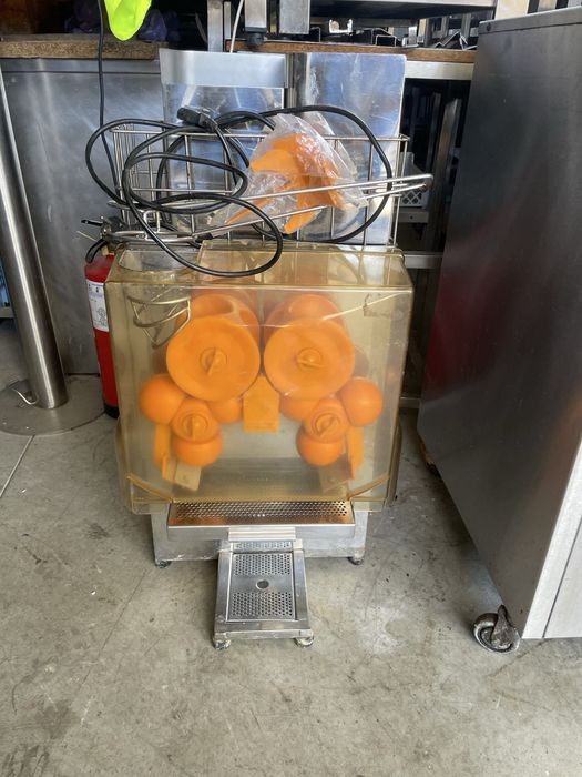 Máquina de sumos de laranja - Profissional