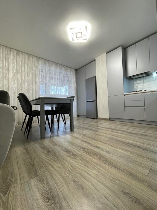 Продам 2 к квартиру ЖК 5й Континент Авторский ремонт