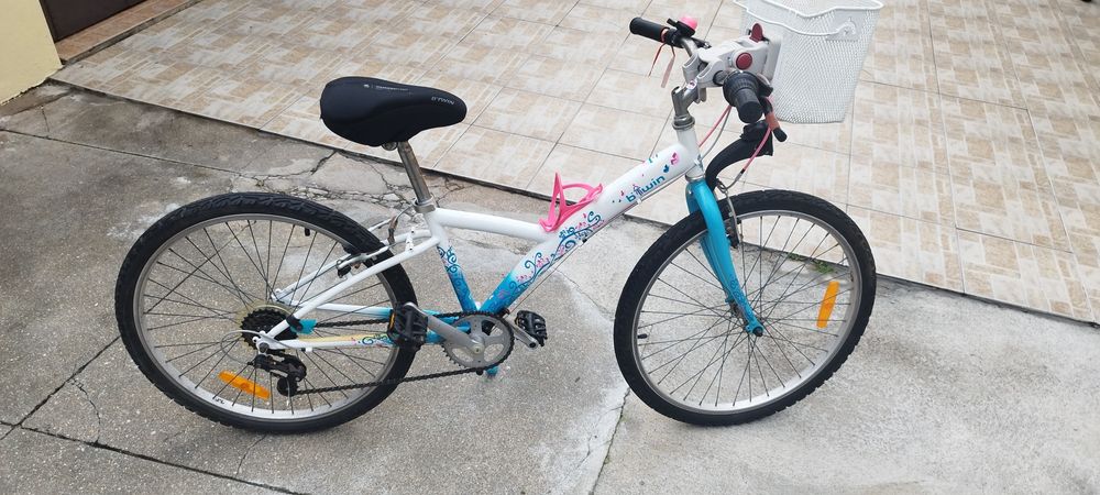 Bicicleta menina roda 20 em bom estado
