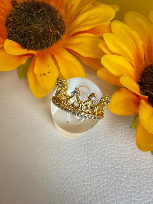 Anel coroa folheado o ouro com zirconia n°12