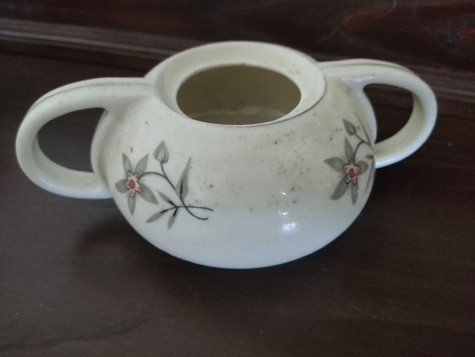 Leiteira e Açucareiro de porcelana Vista Alegre, linhas Art Deco
