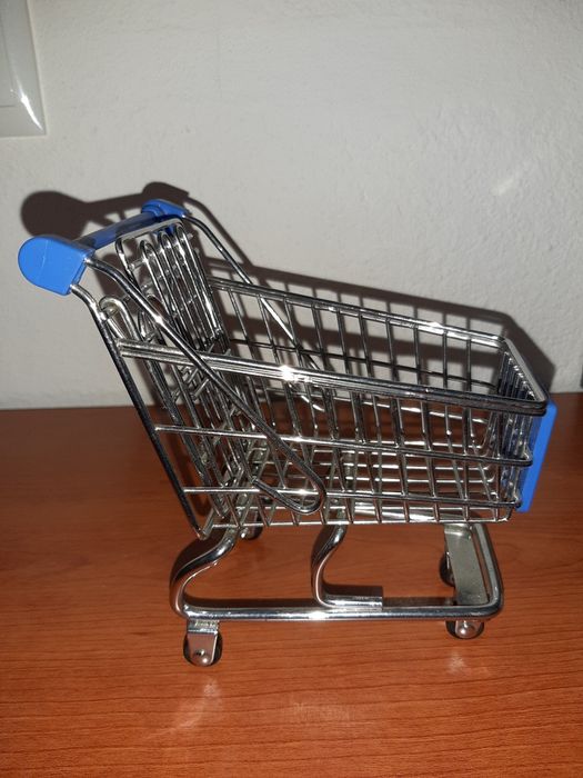 Miniaturas de compras64738609134595123