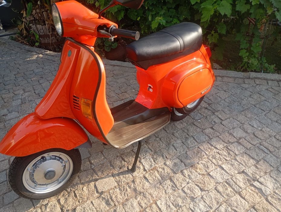 Motorizada Vespa pk50