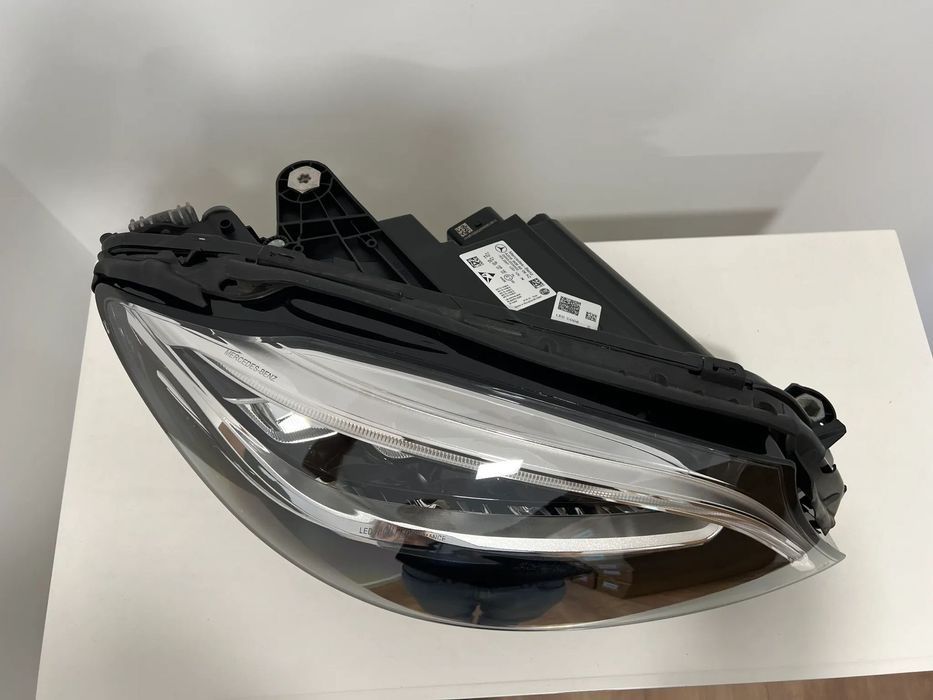 Farol Otica Original Mercedes Classe C W205 Led lado Direito